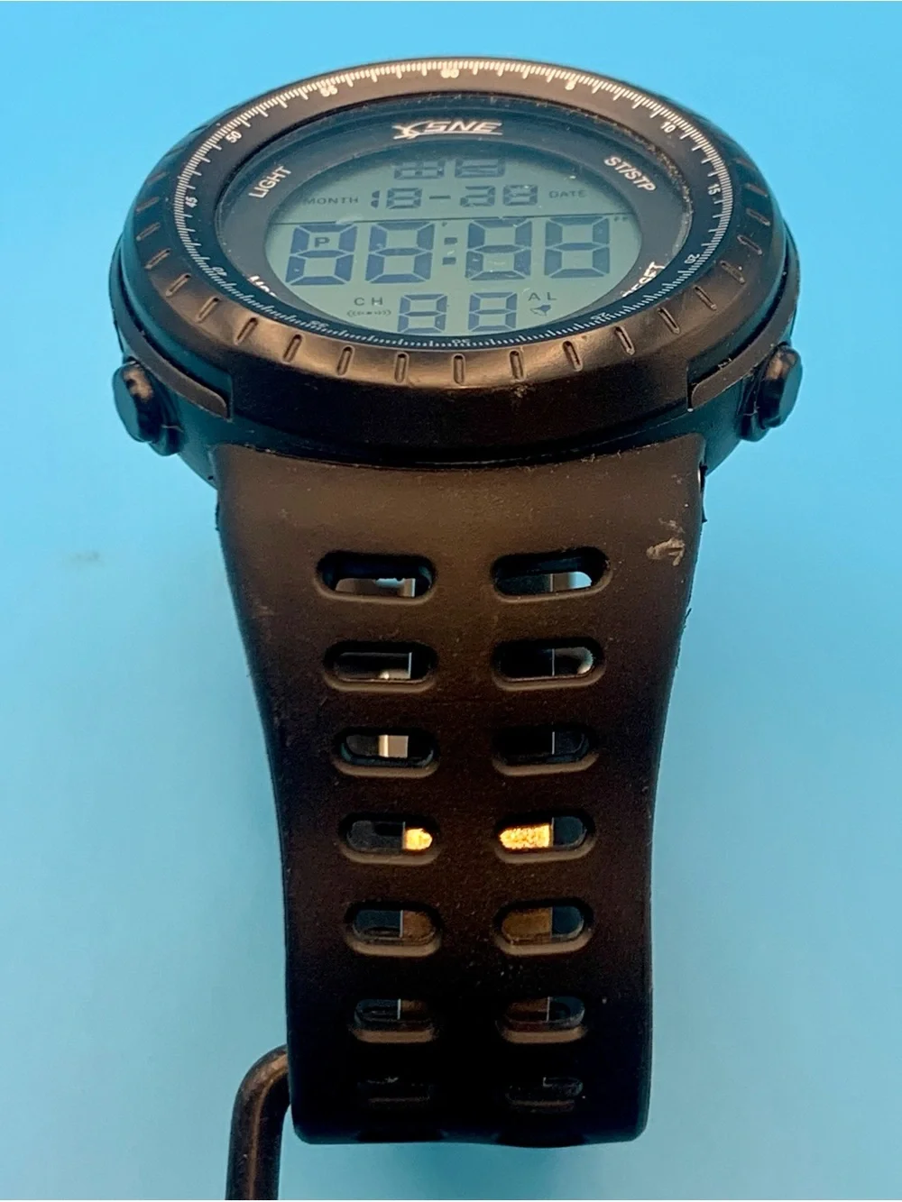 SNE 1167 Men’s Digital Quartz Wristwatch Chrono Backlight Alarm Day Date Working
